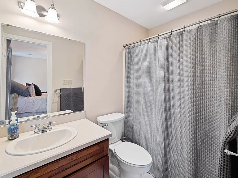 2504 Ron Dr — Photo 33