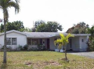 500 NE 164th St, Miami, FL 33162