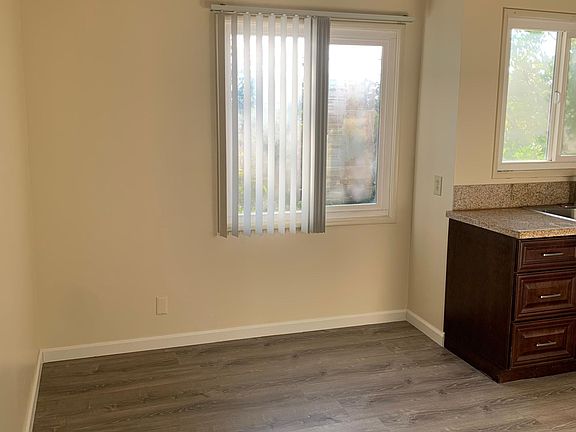 5th image of 1840 Colonia Pl APT 4