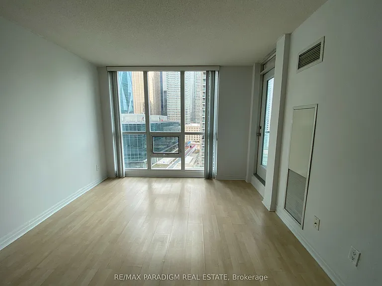 16 Yonge St #1503 — Photo 4