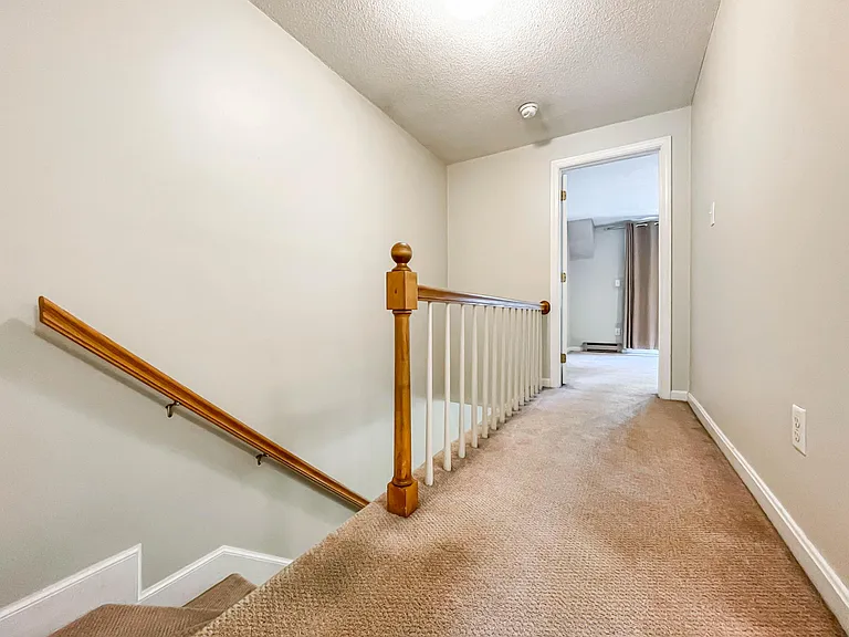 5 Dresden Ct — Photo 40