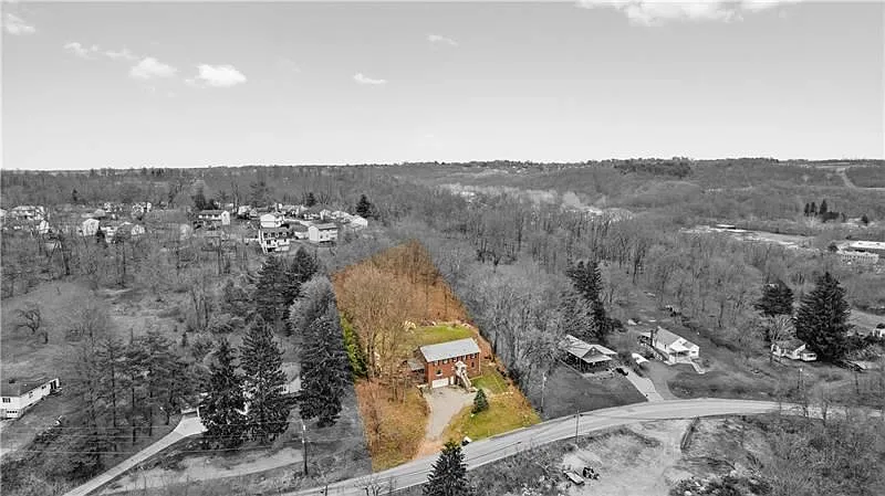 949 Boyce Rd photo 1