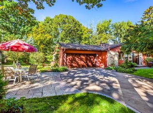 2344 Nottingham Ct, Minnetonka, MN 55305