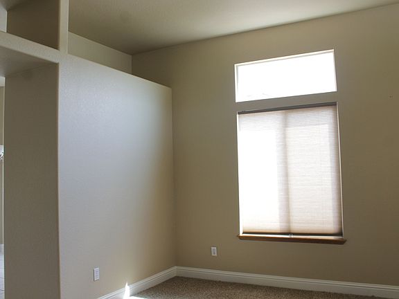 Formal Dining/Living