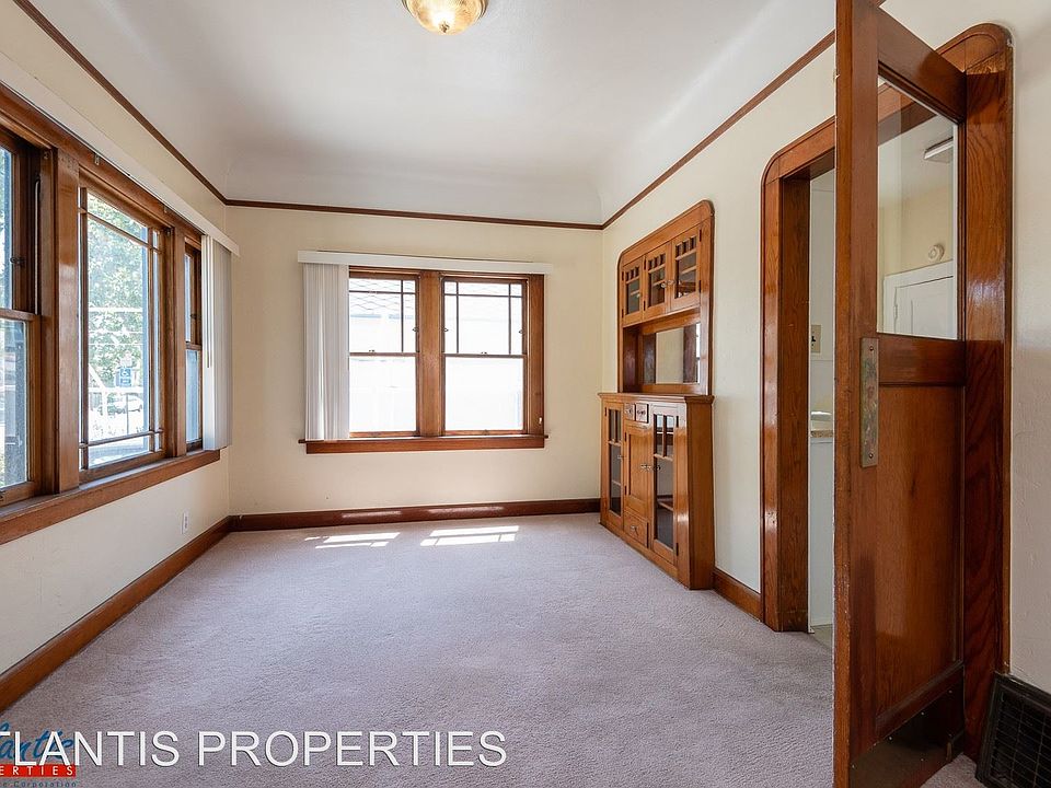 1st image of 399 N 8th St