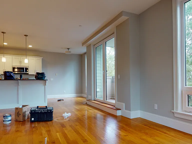 166 Hampshire St #3 — Photo 6