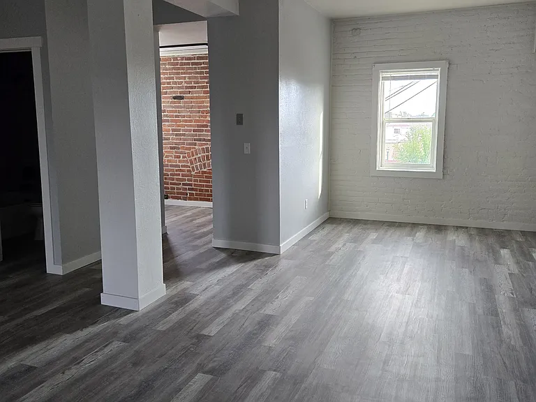 109 N Kimball Ave #B — Photo 8