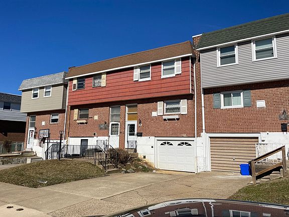 2nd image of 3514 Sussex Ln