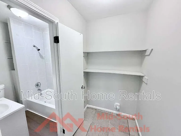 1549 Patton St — Photo 20