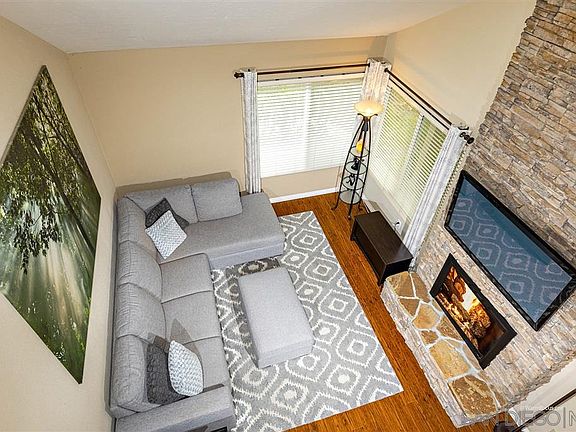 5th image of 10648 Esmeraldas Dr