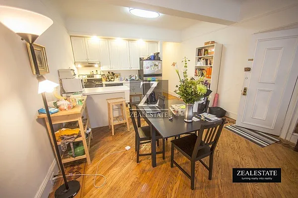 Rented by ZealEstate Group Inc | media 9