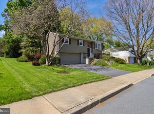 34 S Oak St, Lititz, PA 17543