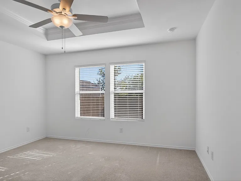 605 Grenada Lake Dr — Photo 26