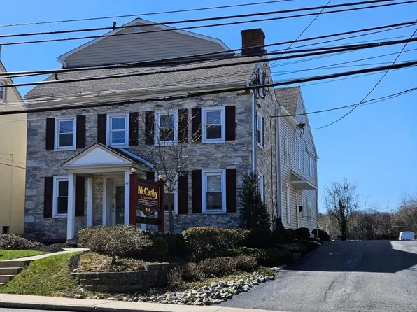 454 Germantown Pike, Lafayette Hill, PA 19444