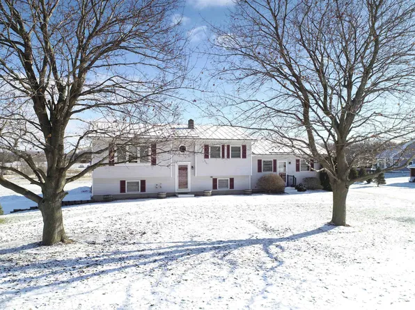 132 East Shore South, Grand Isle, VT 05458