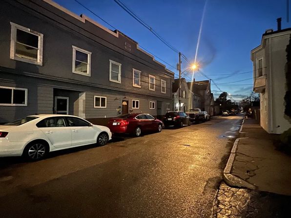16 Lincoln Ave #18