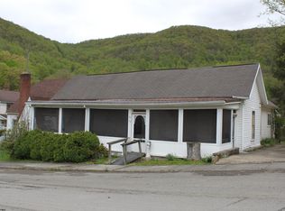 114 N Union St, Webster Springs, WV 26288