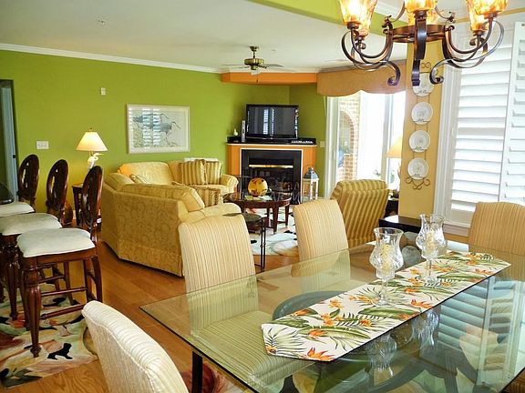 From Dining to Living Room