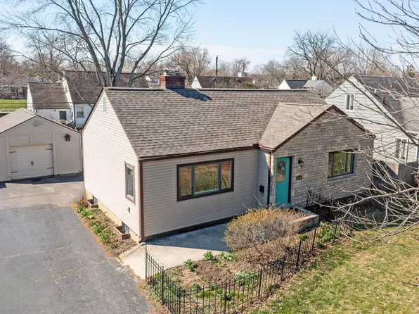2033 Zollinger Rd, Upper Arlington, OH 43221