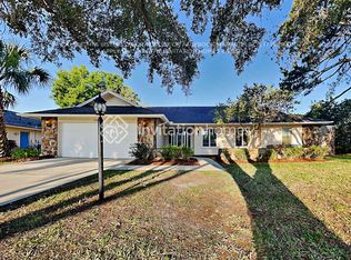 9305 Pebble Creek Dr, Tampa, FL 33647