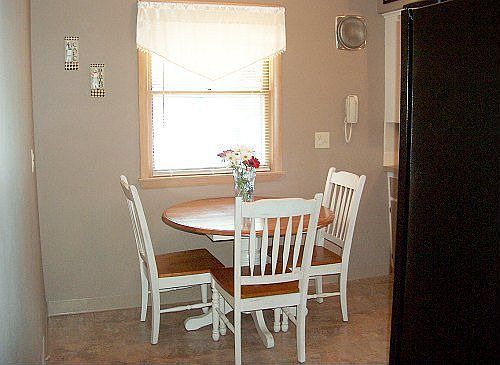 Comfortable Eating Area