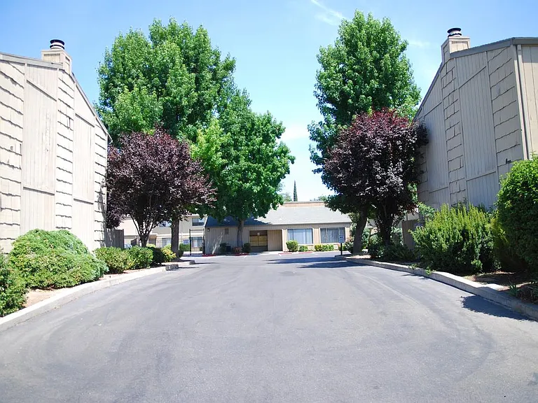 Exterior 2