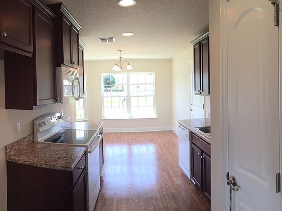 3rd image of 2202 Bexley Dr