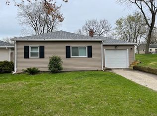3875 Evergreen St, Hobart, IN 46342