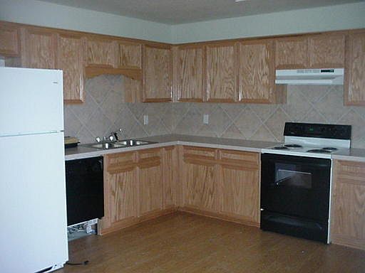3rd image of 2607 Lucille Dr #A
