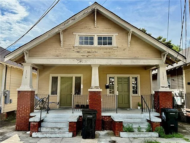 2 bed, 1.0 bath, 936 sqft, $1,250 — Photo 1