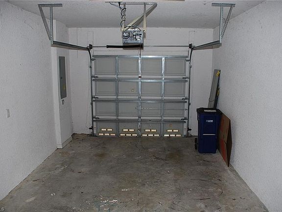 2nd image of 9571 Roundstone Cir