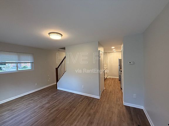 3rd image of 5425 Stewart Ave APT 4