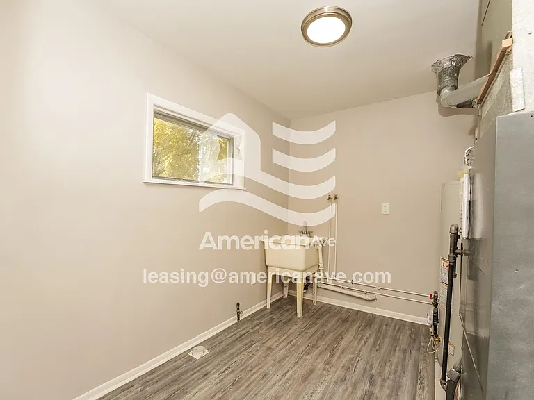 722968_013_laundry_room_14.jpg