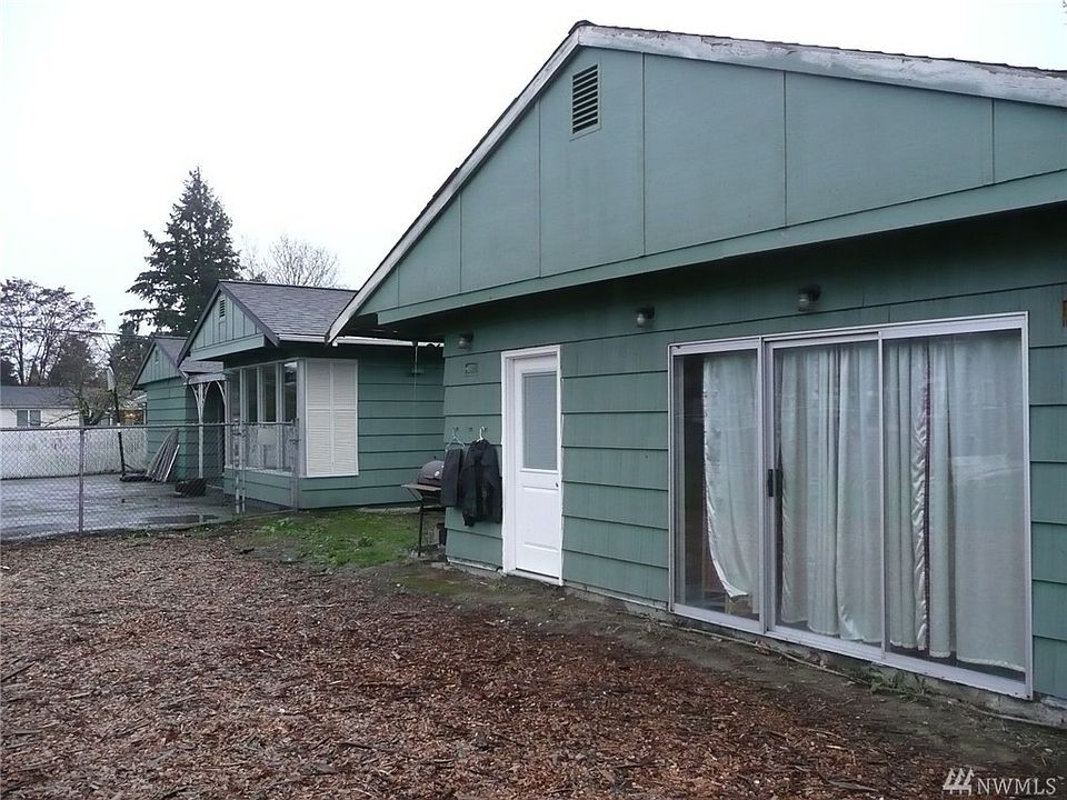 Parkland Duplex 1407 117th St S WA Zillow