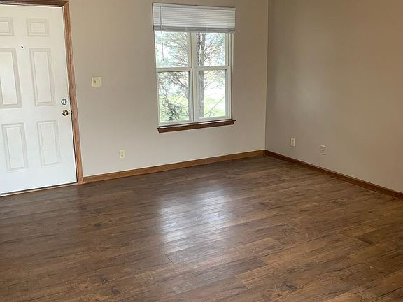 4th image of 2706 Plaza Ln