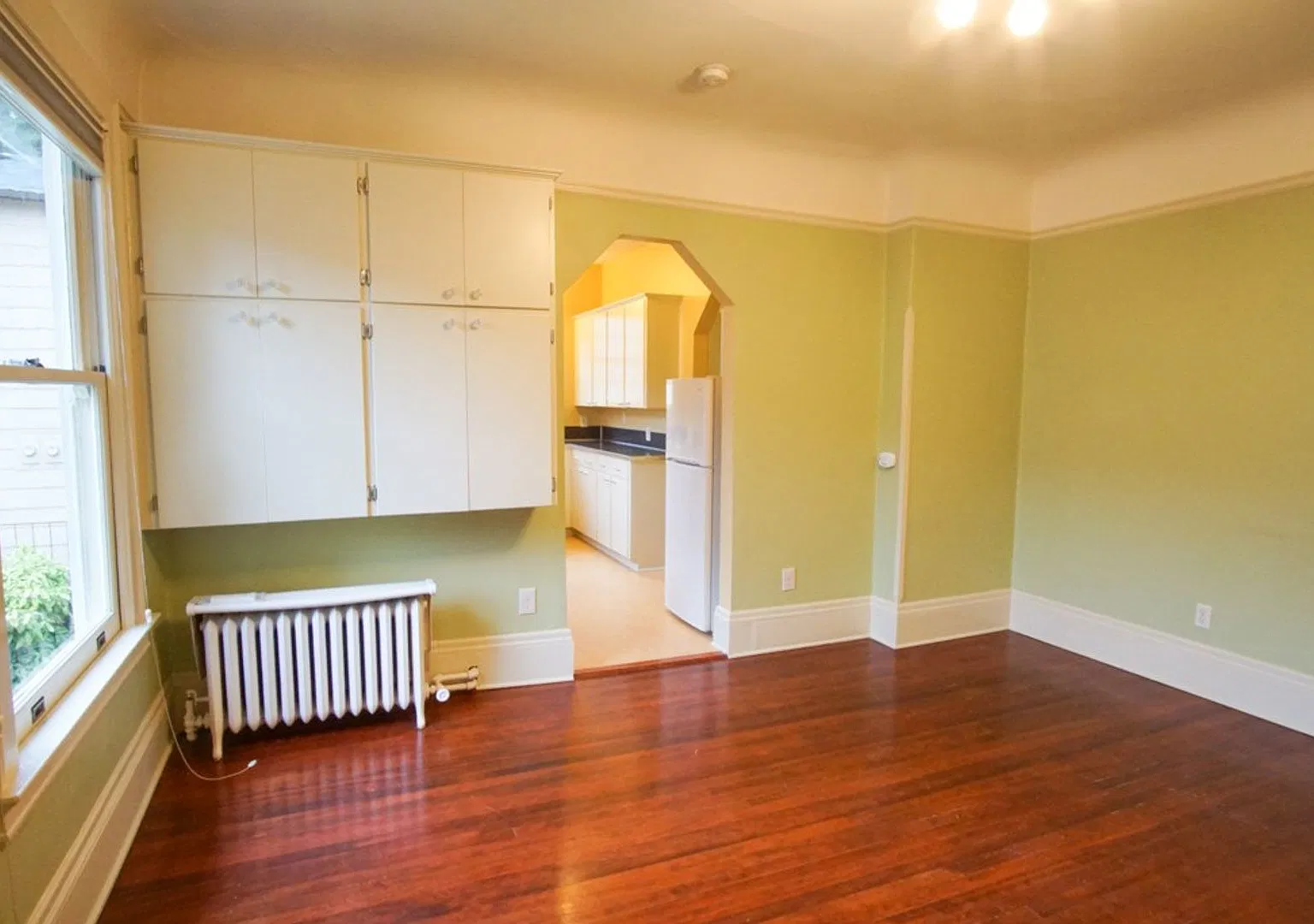 NW 24th: Fantastic Vintage 1 Bedroom Ready Mid-November! — Photo 4