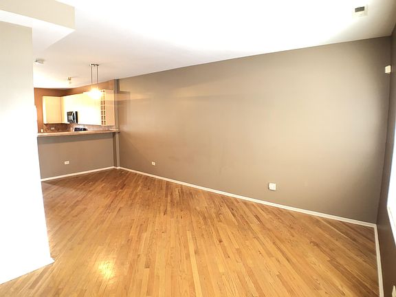 5th image of 2357 E 70th Pl #1