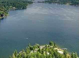 101 Overlake Dr E, Medina, WA 98039