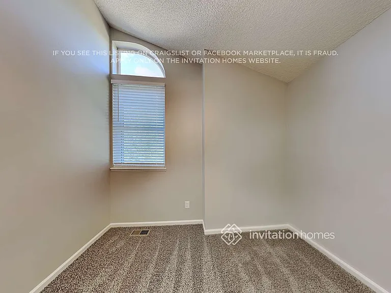 8575 Pepperridge Dr — Photo 13