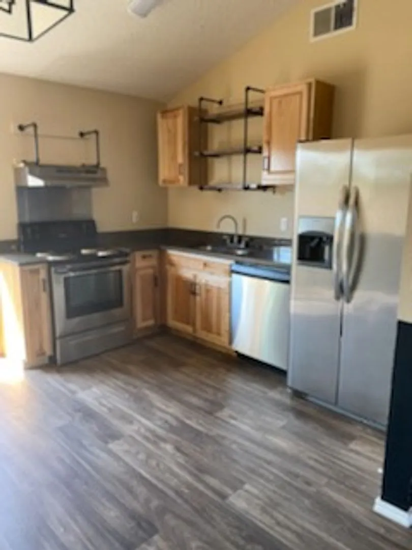 Coppertree Condo Ready for Move-in — Photo 4