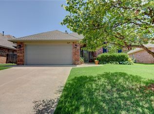 264 Stonebrook Ln, Edmond, OK 73003