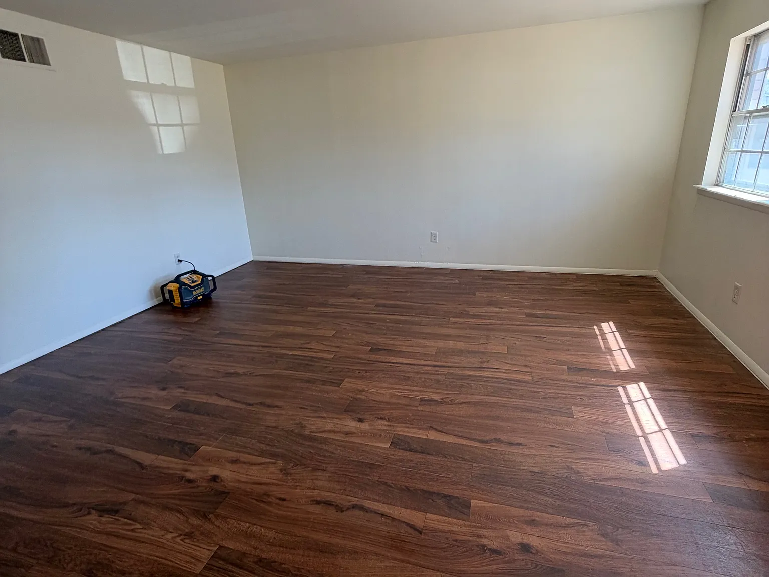 2 bed, 1300 sqft, $1,195 — Photo 3