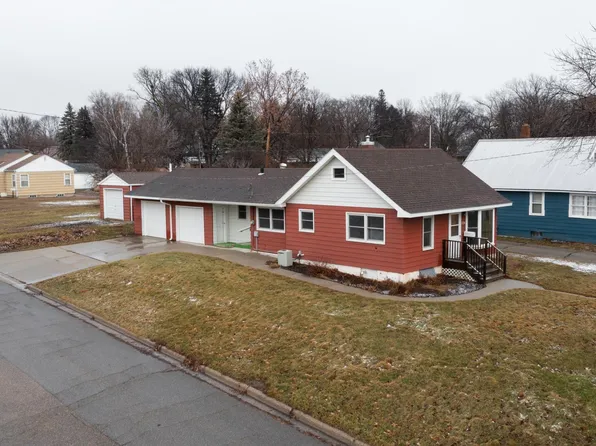 124 W Cedar Ave, Fergus Falls, MN 56537