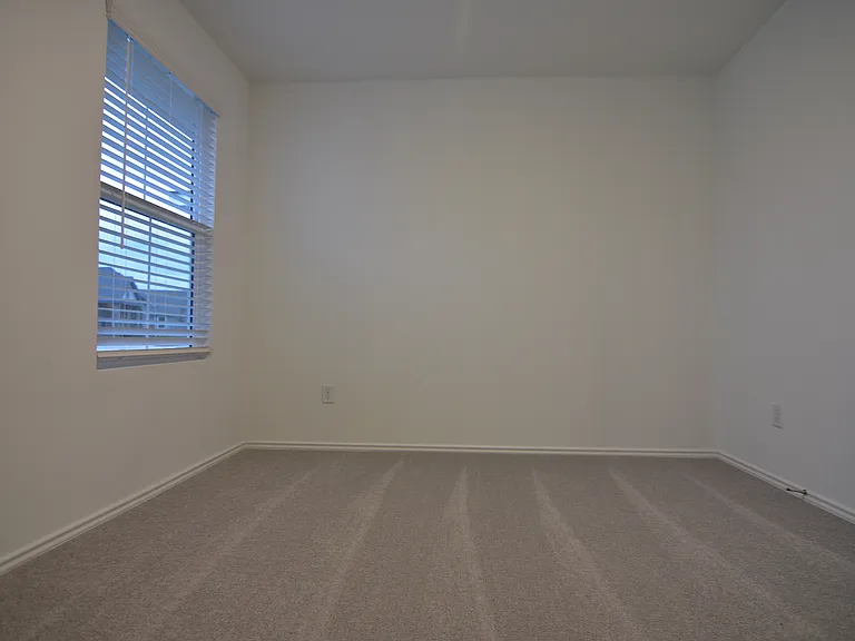 409 Keefer Ln — Photo 39