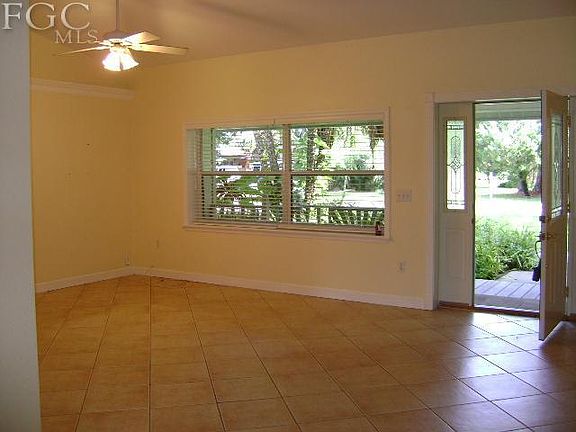 4th image of 60 Aqua Ln