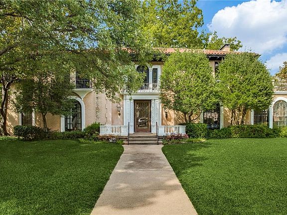 2nd image of 4324 Versailles Ave