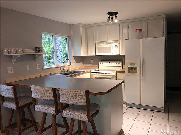 4th image of 151 N Kokanee Cove Way