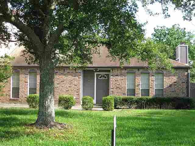 1st image of 8335 Willow Bend Dr