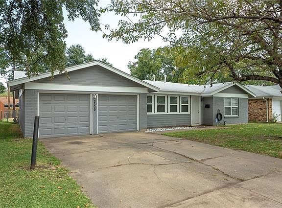 2nd image of 2309 Miriam Ln
