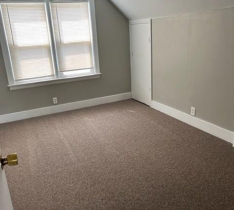 4th image of 5814 Tracy Ave
